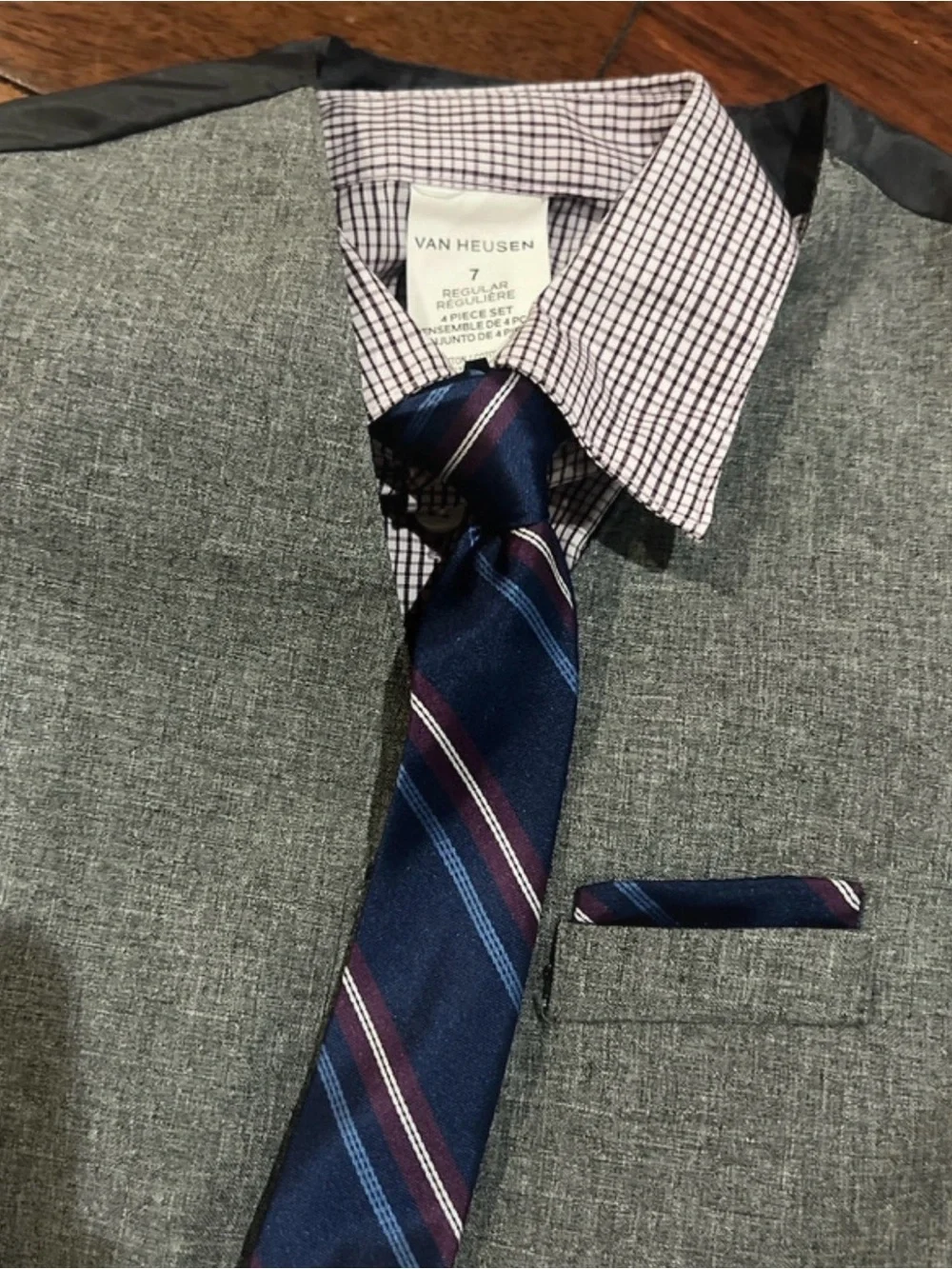 Van Heusen Boys Suit, Size 7, NWT